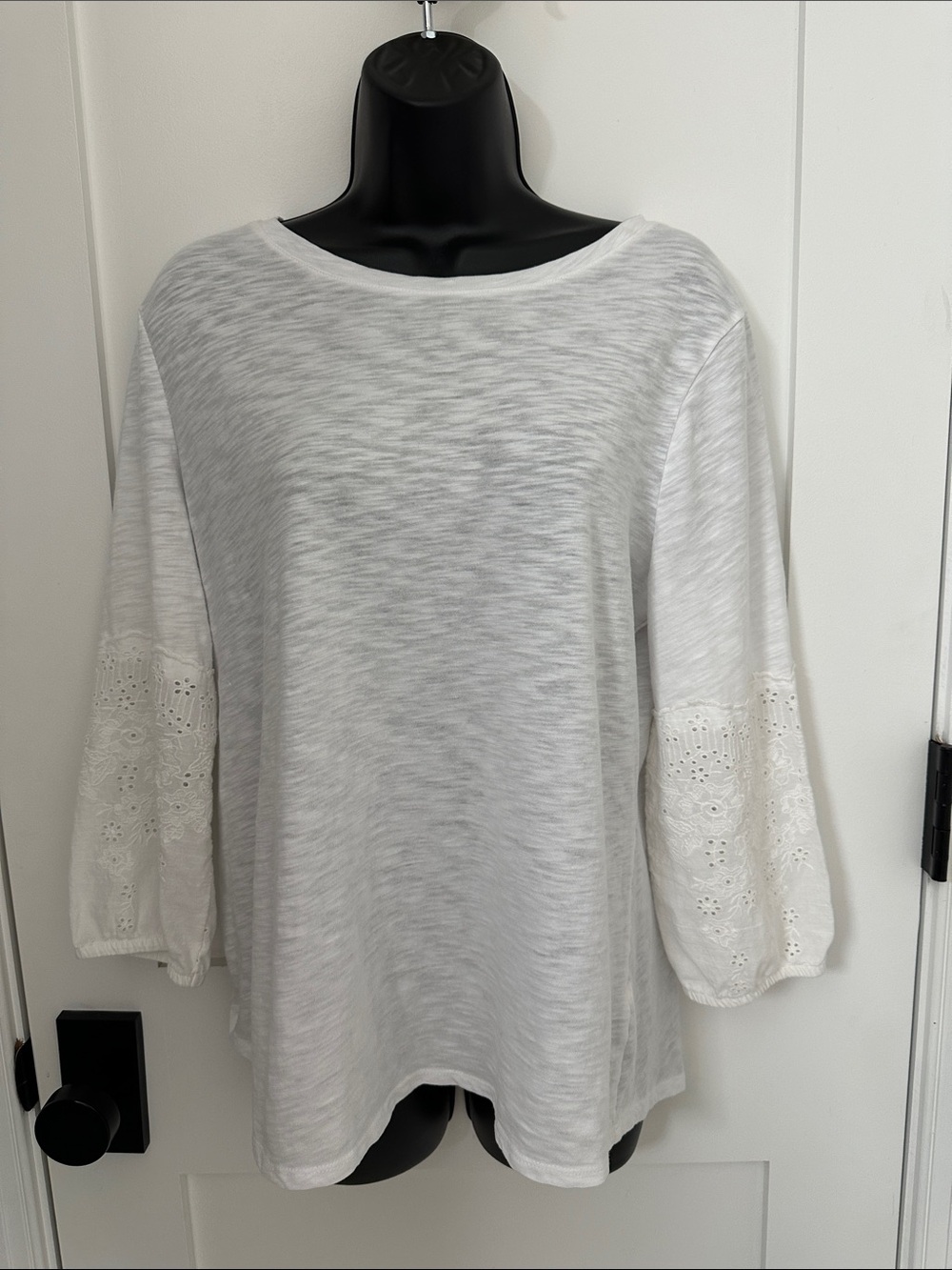 croft & barrow White Eyelet Sleeve Tunic Top